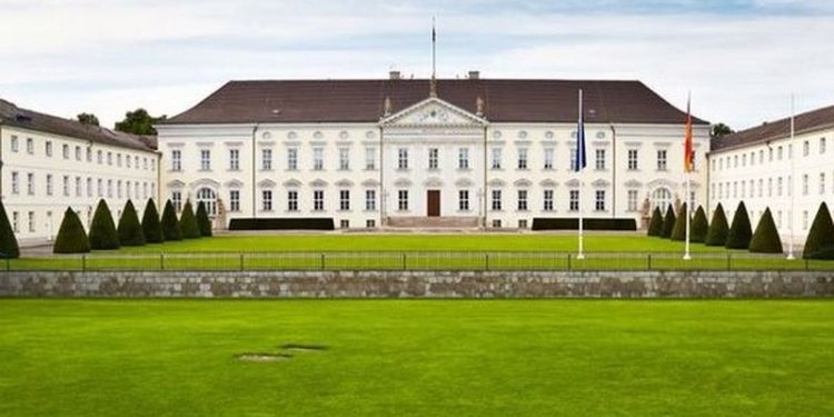 Almanya’da cumhurbaşkanlığı seçimi: Partili midir, sarayda mı oturur, maaşı ne kadar?