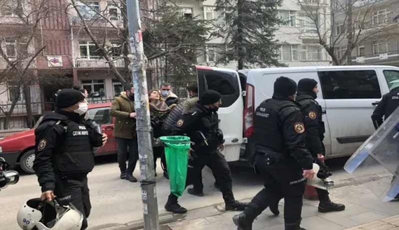 Ankara'da polis kadınların eylemine izin vermedi: Çok sayıda kişi gözaltına alındı