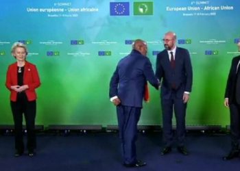 Ankara&rsquo;dan sonra ikinci kriz: Ursula von der Leyen&rsquo;e yapılan hareket g&uuml;ndem oldu