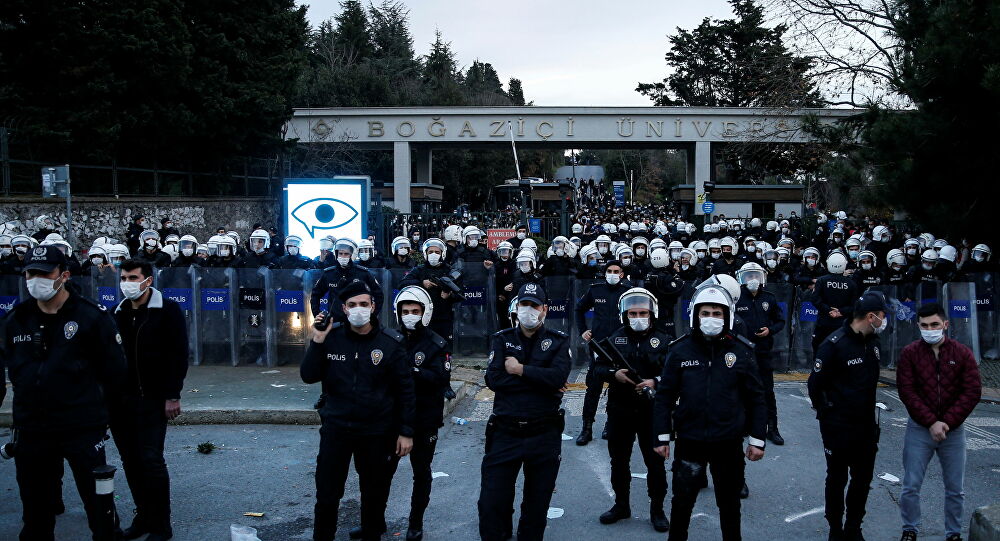 Araştırmacı Grove: Boğaziçi örneği üniversitelerin kurumsal özerklik ve ifade özgürlüğüne saldırı