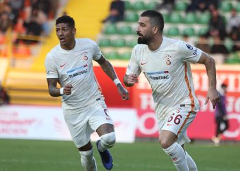 Arda Turan'dan sert açıklama: Sizin dilinizden konuştum, belki anlarsınız!