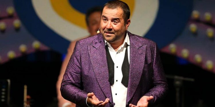 Ata Demirer'den Adana Demirspor'a övgü: Ligin en heyecan veren takımı