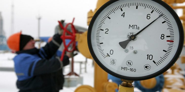 Avrupa stoklar azalıyor, vanaları kısan Rusya gaz krizini körüklüyor