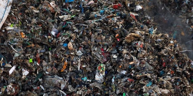 Avrupa’nın plastik çöpü Adana’ya zehir saçtı: ‘Topraktaki kanserojen miktarı normalin 400 bin katı arttı’