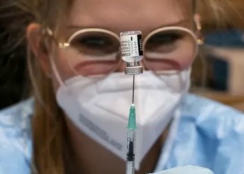 Avusturya'da tüm yetişkinlere Covid aşısı zorunluluğu başladı