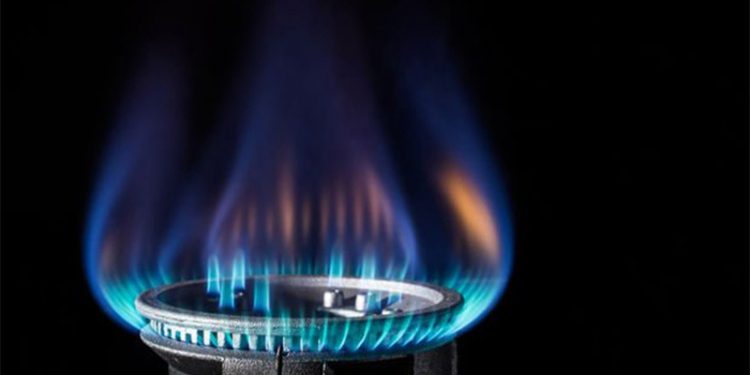 Azerbaycan, Türkiye'ye acil durum gazı tedariğine başladı