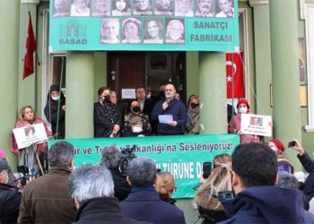 BASAD’ın kullandığı tarihi yapı, 'AKP'li derneklere verilecek' iddiası