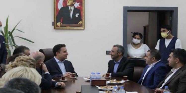 Babacan: Cemevine gelen elektrik faturası hazine tarafından karşılanmalıdır