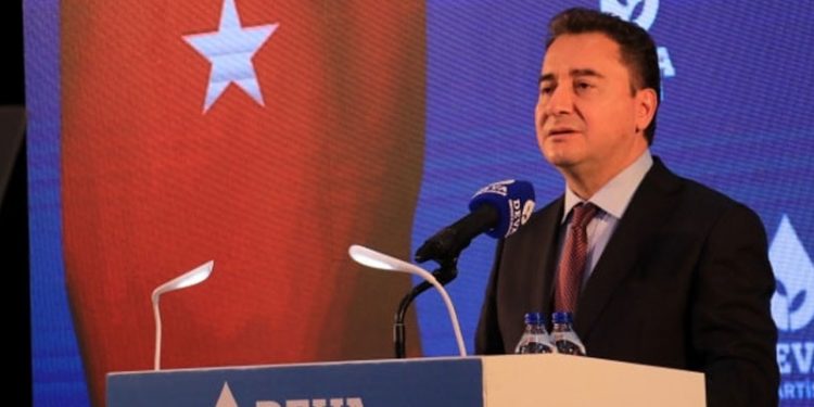 Babacan Erdoğan’ı hedef aldı: Arabuluculuk yapacaktı, Afrika’da geziyor