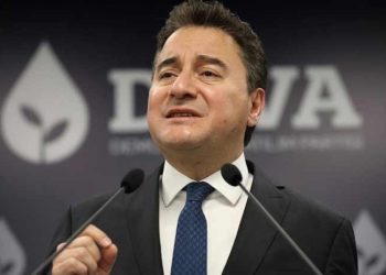 Babacan: Krizin sebebi iktidar, ağzıyla kuş tutsa ekonomiyi düzeltemez