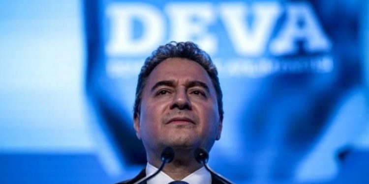 Babacan'dan 'BAE ziyareti' yorumu: 5 yıldır '15 Temmuz'un destekçisi bu ülke' dediniz