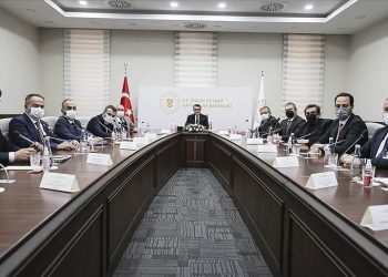 Bakan Dönmez: Türkiye toplam yenilenebilir enerji kurulu gücünde dünyada 12'nci, Avrupa'da 5'inci sırada