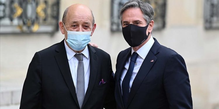 Batı'da Ukrayna krizi için diplomasi trafiği sürüyor: ABD Dışişleri Bakanı Blinken, Fransız mevkidaşı ile görüştü