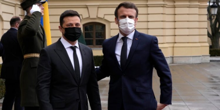 Batı'nın yeni arabulucusu: Dün Moskova'da Putin'le görüşen Macron, Kiev'e vardı