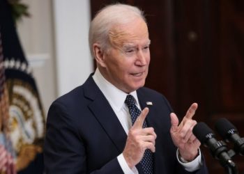 Biden: Rusya&rsquo;ya yaptırımların ilk dilimi başlıyor