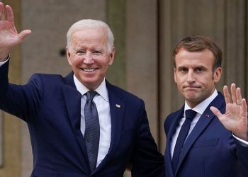 Biden ve Macron telefonda Rusya-Ukrayna krizini görüştü
