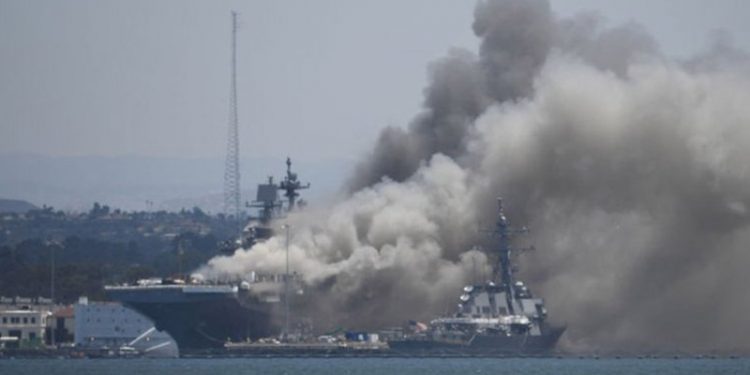 Bin 100 adet Porsche taşıyan gemide yangın çıktı