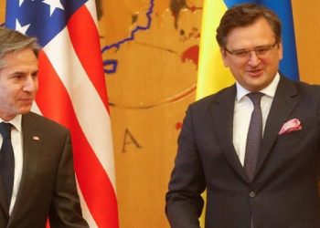 Blinken, Ukraynalı mevkidaşı ile görüştü: Gerilimi tırmandırırsa Rusya'ya ağır bedeller ödetiriz