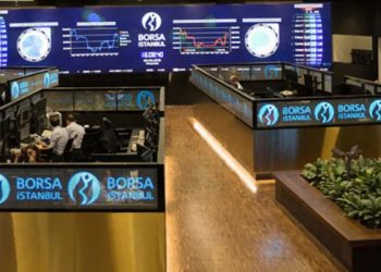 Borsa İstanbul tepetaklak, işlemler geçici olarak durduruldu