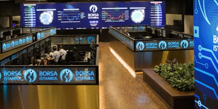 Borsa İstanbul tepetaklak, işlemler geçici olarak durduruldu