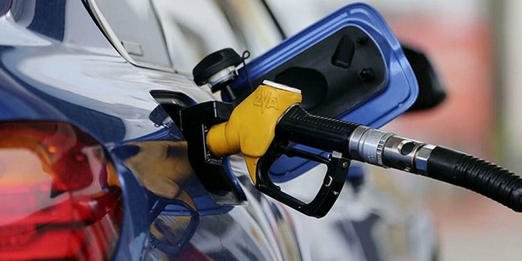 Bu gece de benzine zam bekleniyor; fiyatı 72 kuruş artacak