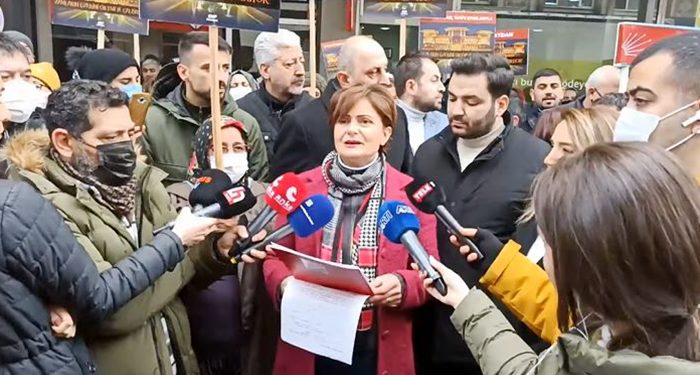 CHP, faturalar için eylemde: Zamlar geri alınana kadar sokaktayız