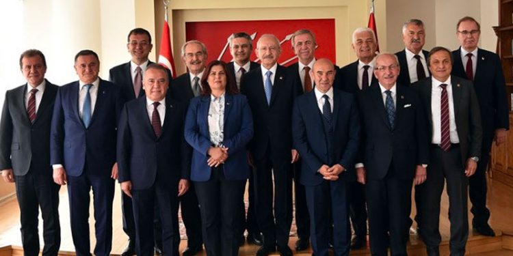 CHP'li 11 büyükşehir  belediye başkanından hükümete: Belediyelerimiz üzerindeki yük, taşınabilir olmaktan çıkmıştır