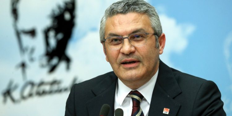 CHP'li Salıcı: S-400'leri aldığımız için diplomatik gerilim yaşıyoruz