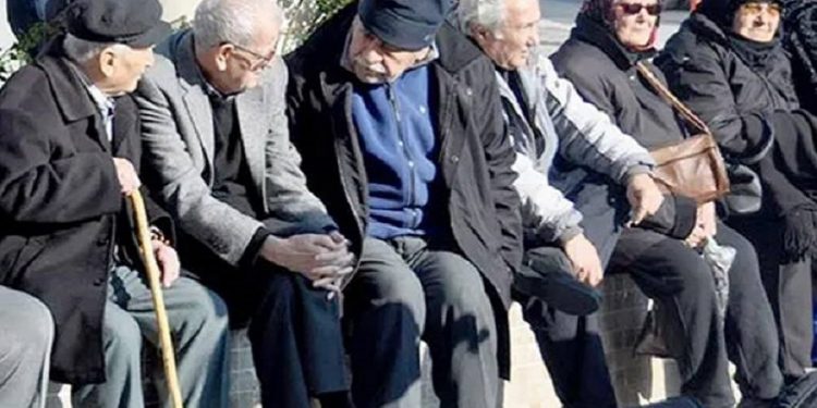 CHP’den TBMM’ye emeklileri sevindirecek kanun teklifi: ‘Bayram ikramiyesi 4253 TL olsun’