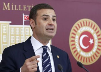 CHP’li Akın'dan Bakan Dönmez'e: Asıl provokasyon yüzde 127 oranında zam yapmak
