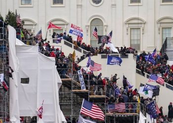 CNN anketi: ABD'de nüfusun yarısından fazlası artık seçimlere güvenmiyor