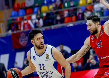 CSKA Moskova: 97 - Anadolu Efes: 99
