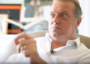 Cem Uzan'dan Bahçeli'nin 'kamulaştırma' çağrısına yanıt: Tıpış tıpış bu sözleşmeler yürürlükte kalacak