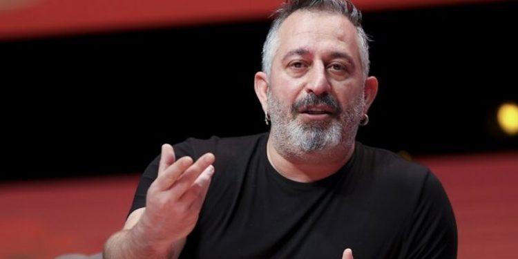 Cem Yılmaz: Hayat pahalılığından yakınmayan biri, ya hırsızdır ya deli