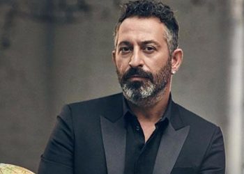 Cem Yılmaz da isyan etti: Hayat pahalılığından yakınmayan, ya hırsızdır ya deli