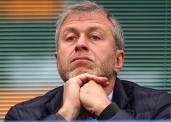 Chelsea'nin sahibi Abramovich, 1 günde 700 milyon euro kaybetti