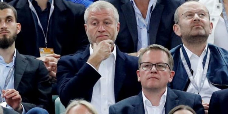 Chelsea’nin sahibi Abramoviç, kulübün yönetimini bıraktı