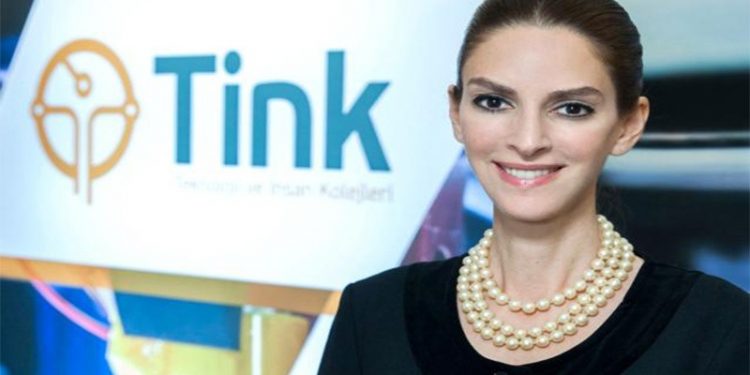 DEVA Partisi'nden siyasete atılmıştı: Zeynep Dereli'nin okulu borç batağında