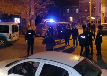 Darbedilen kadına yardım eden kişiyi vuran 13 yaşındaki çocuk yakalandı