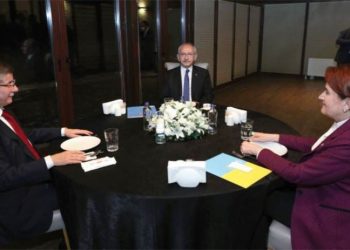 Davutoğlu: Millet İttifakı’nın ismini değiştirmeyi konuşuyoruz