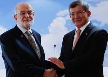 Davutoğlu ile Karamollaoğlu görüştü: 'AİHM'de Türk hakime var, onu çekiyor musunuz?'