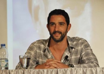 Derya B&uuml;y&uuml;kuncu hakkında yakalama kararı