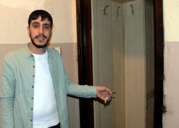 Diyarbakır'da hırsızlar dairede bir şey bulamayınca kapıyı çaldılar