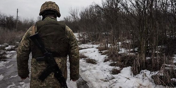Donbas'ta Rusya yanlısı ayrılıkçıların saldırısında bir Ukrayna askeri öldü