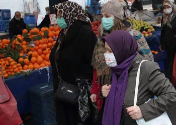 Dünya yazarı Oğuz: Korktuğumuz hiperenflasyon başımıza geldi