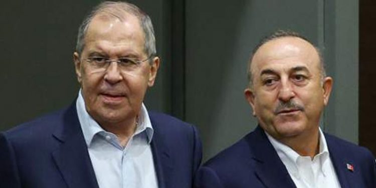 Dışişleri Bakanlığı: Çavuşoğlu Rus mevkidaşı Lavrov ile görüştü, askeri operasyonların durdurulması çağrısında bulundu