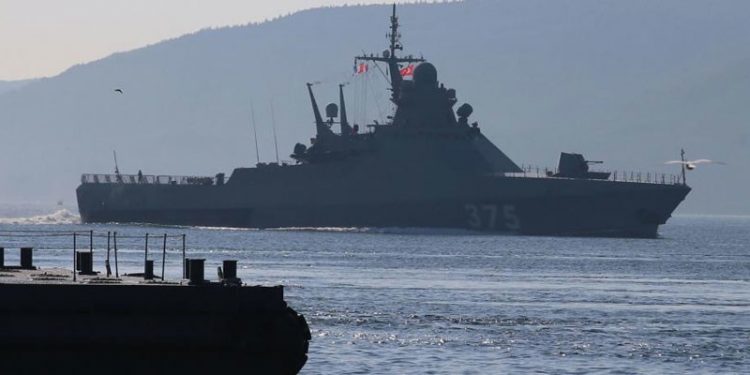 Dışişleri Bakanı Çavuşoğlu: Bütün ülkeleri boğazlardan savaş gemisi geçirmemesi konusunda uyardık