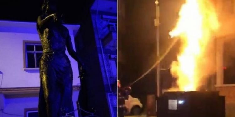 Edirne’de Adalet Anıtı yakıldı