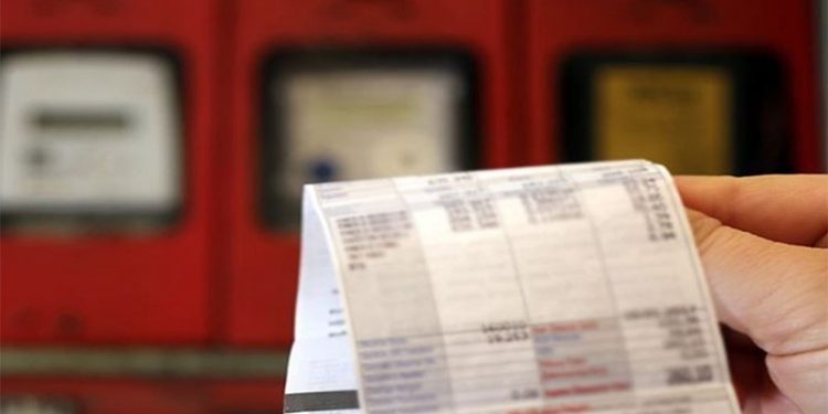 Elektrik faturasına isyan eden yurttaş: Bu parayla nasıl geçineceğimi anlatsınlar, artık ümidimi kestim