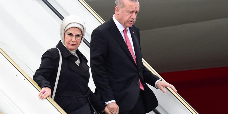 Emine Erdoğan, BAE gezisinde yok